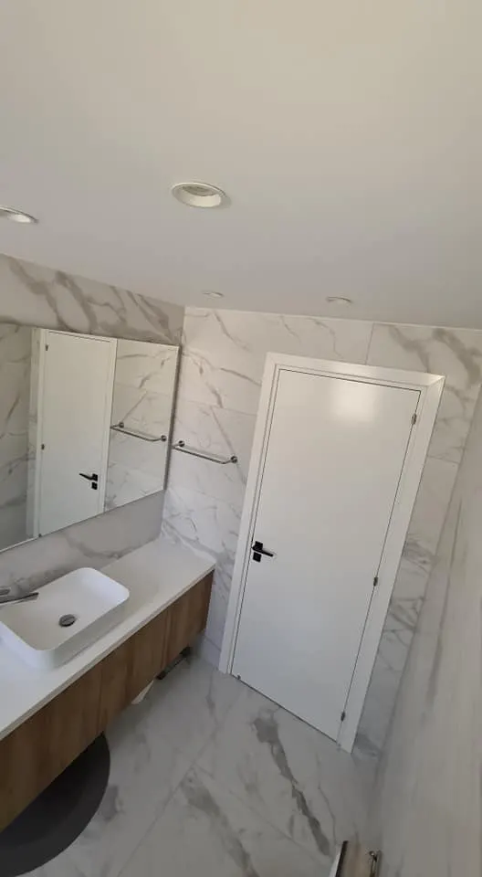Έπιπλα WC — Άγγελος Αδάμου & Υιοί ΛΤΔ