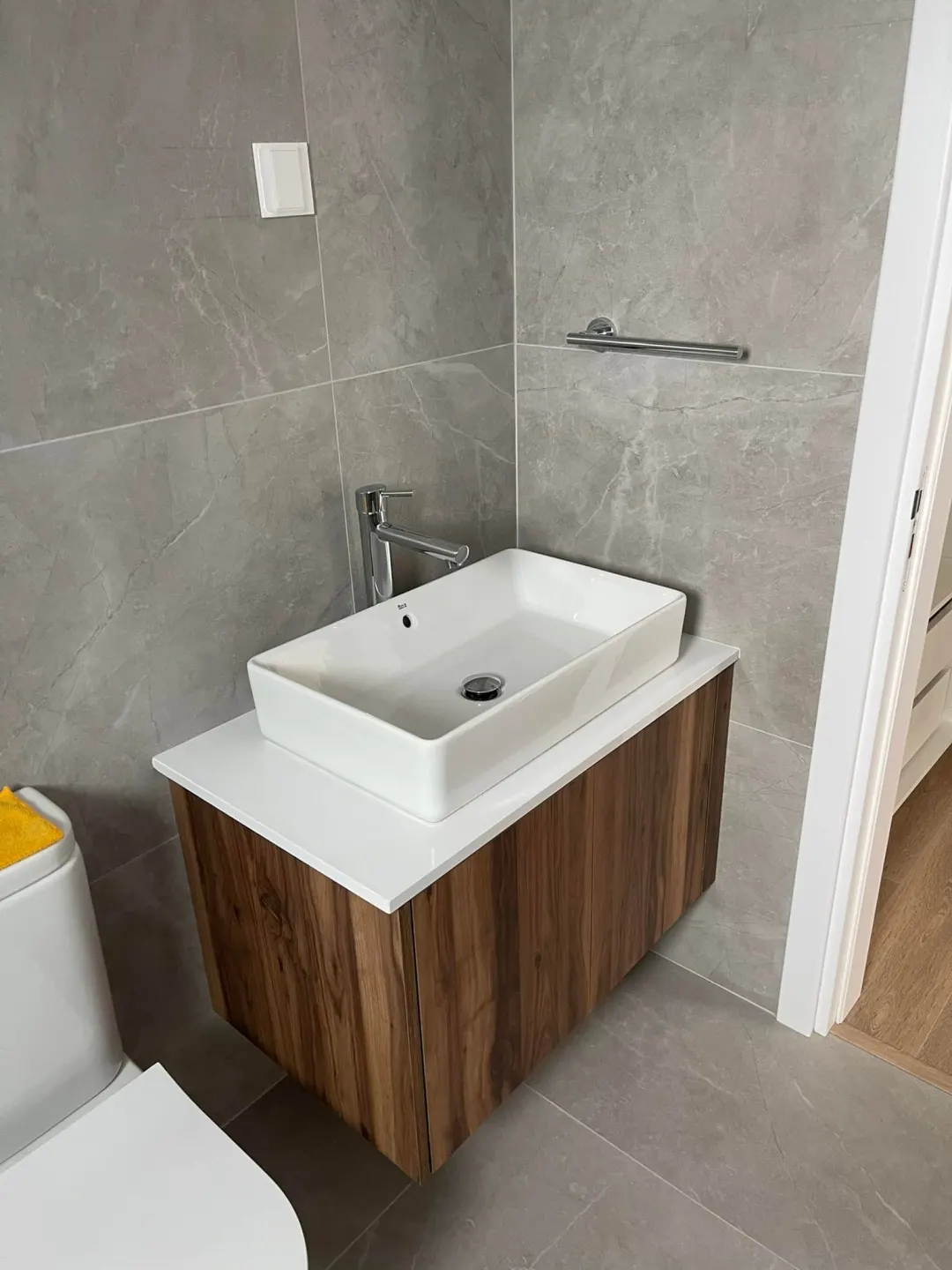 Έπιπλα WC — Άγγελος Αδάμου & Υιοί ΛΤΔ