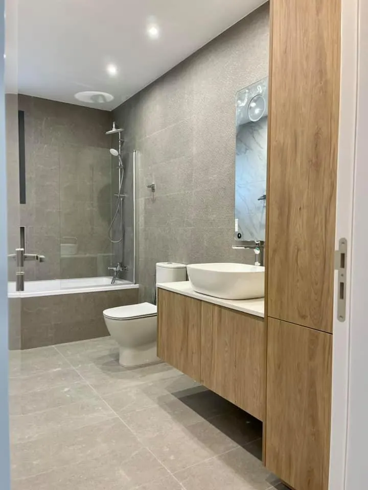 Έπιπλα WC — Άγγελος Αδάμου & Υιοί ΛΤΔ