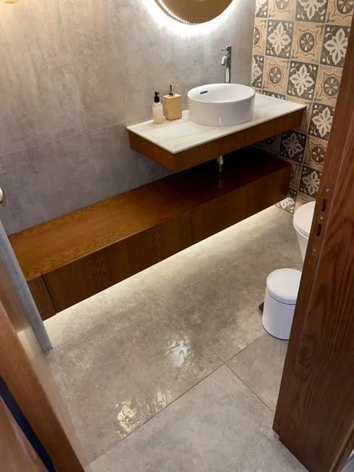 Έπιπλα WC — Άγγελος Αδάμου & Υιοί ΛΤΔ