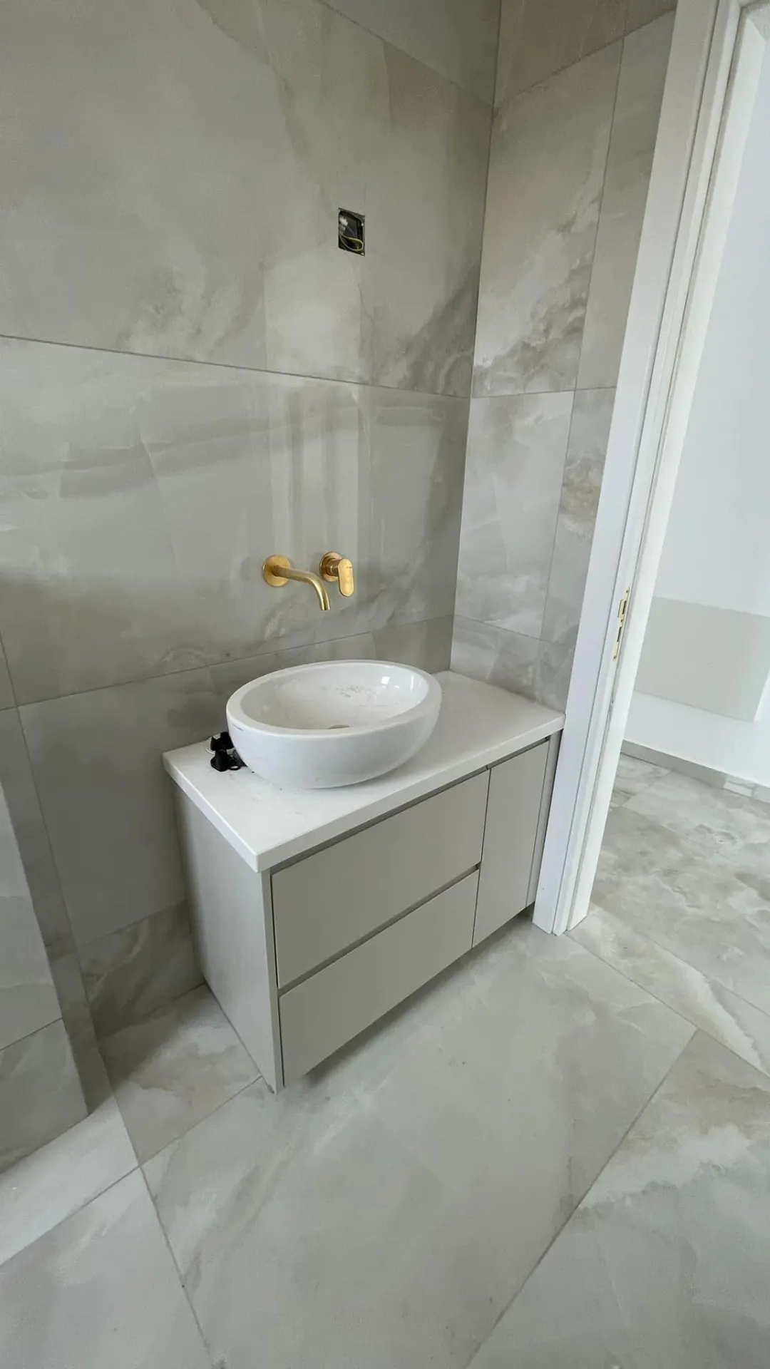 Έπιπλα WC — Άγγελος Αδάμου & Υιοί ΛΤΔ