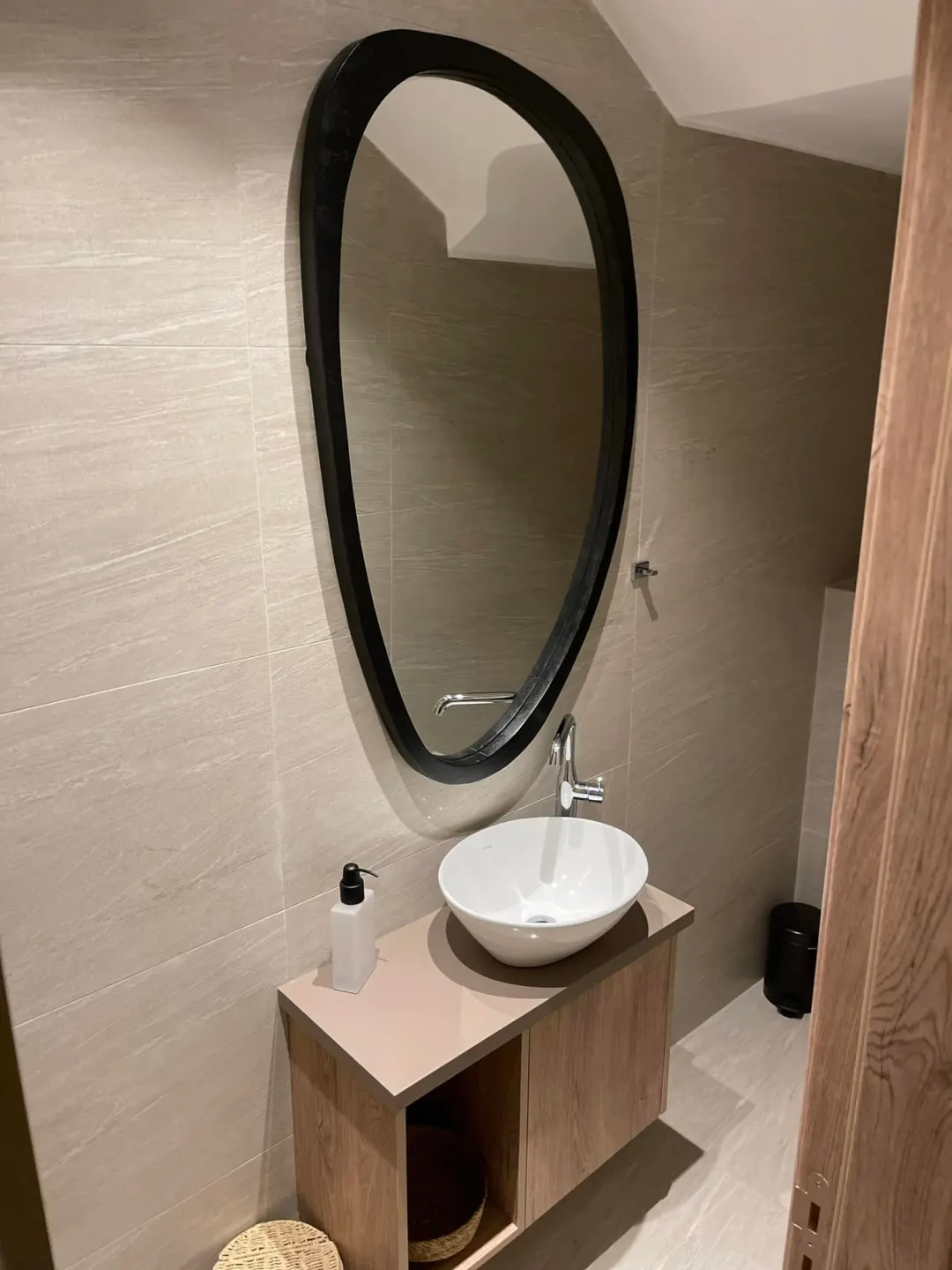Έπιπλα WC — Άγγελος Αδάμου & Υιοί ΛΤΔ
