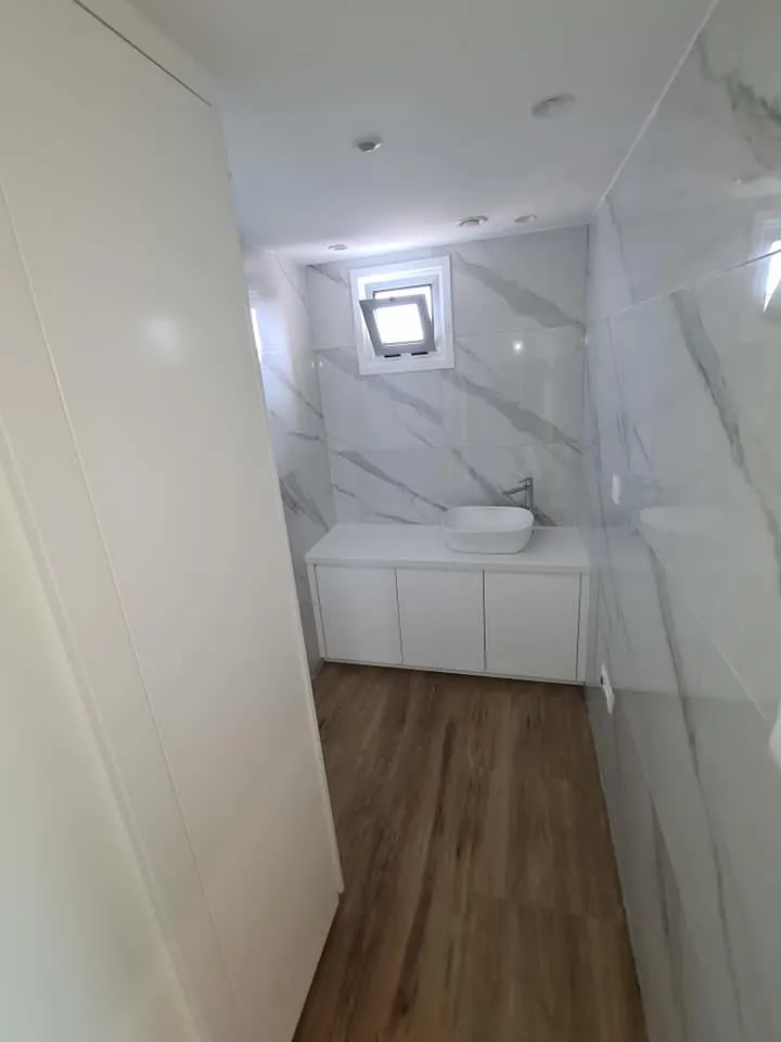 Έπιπλα WC — Άγγελος Αδάμου & Υιοί ΛΤΔ