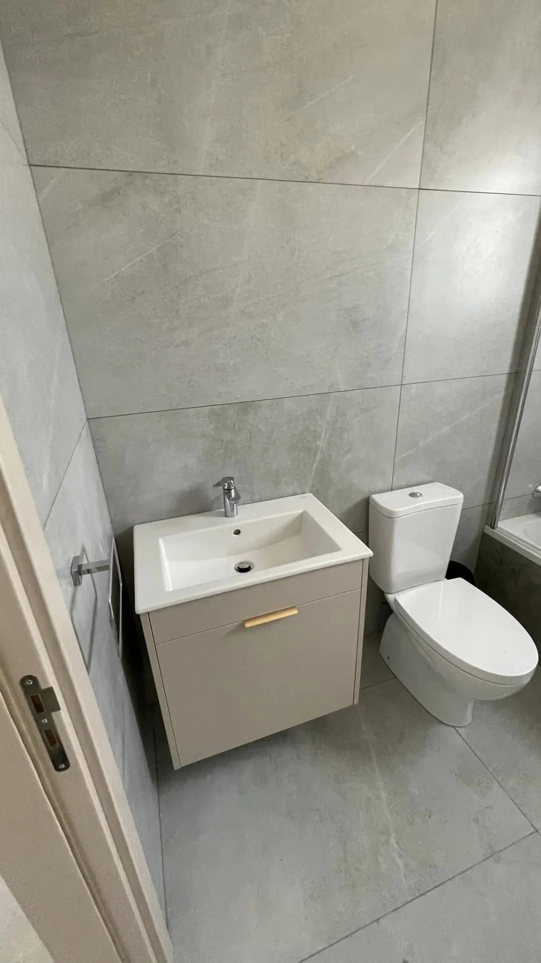 Έπιπλα WC — Άγγελος Αδάμου & Υιοί ΛΤΔ