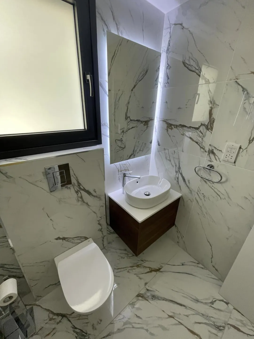 Έπιπλα WC — Άγγελος Αδάμου & Υιοί ΛΤΔ