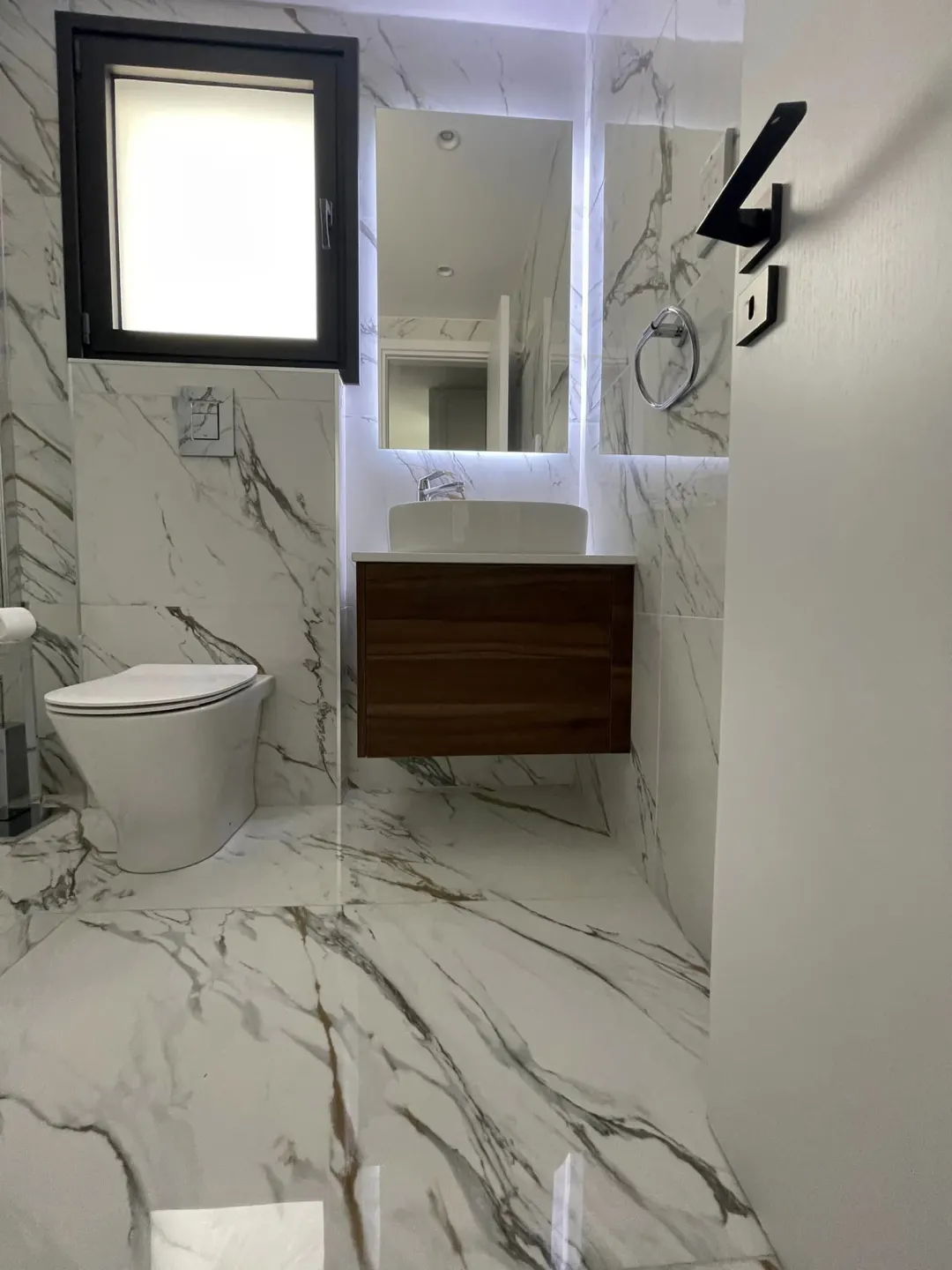 Έπιπλα WC — Άγγελος Αδάμου & Υιοί ΛΤΔ