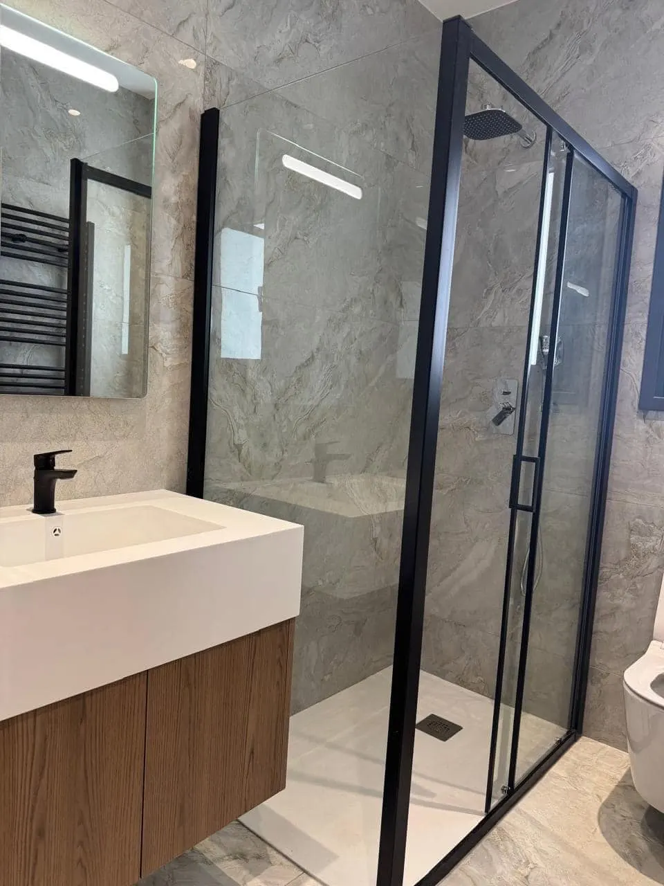 Έπιπλα WC — Άγγελος Αδάμου & Υιοί ΛΤΔ
