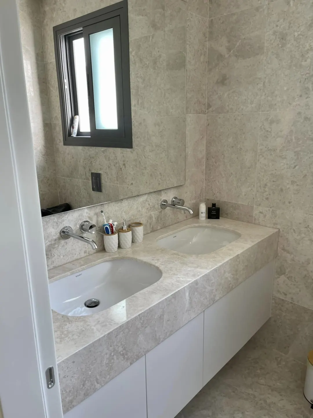 Έπιπλα WC — Άγγελος Αδάμου & Υιοί ΛΤΔ