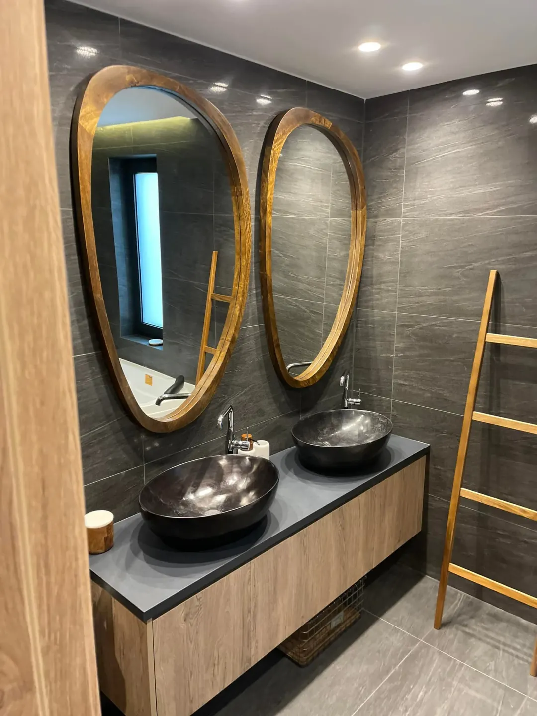 Έπιπλα WC — Άγγελος Αδάμου & Υιοί ΛΤΔ